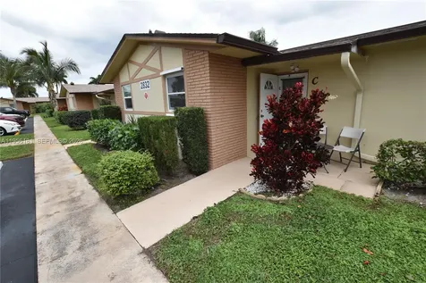 2832 W Crosley Drive West Palm Beach FL 33415