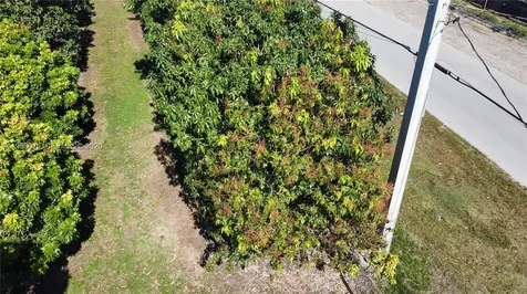 22020 SW 207th Avenue Miami FL 33170