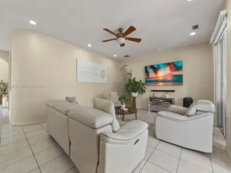 15383 SW 23rd Street Miami FL 33185