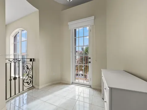15383 SW 23rd Street Miami FL 33185