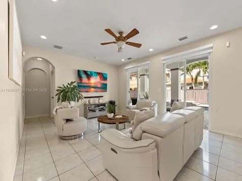 15383 SW 23rd Street Miami FL 33185
