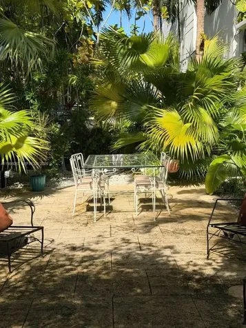 825 Jefferson Avenue Miami Beach FL 33139