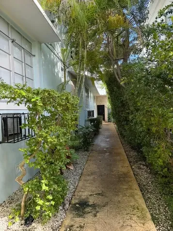 825 Jefferson Avenue Miami Beach FL 33139