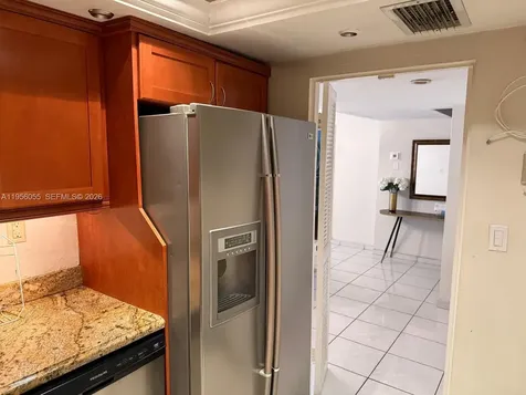 5401 Collins Avenue Miami Beach FL 33140