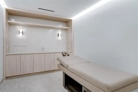 225 N Miami Avenue Miami FL 33128