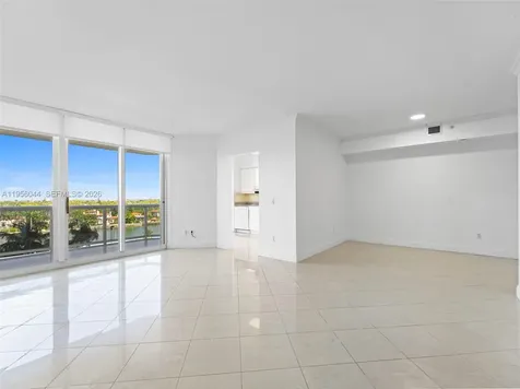 Miami Beach FL 33140