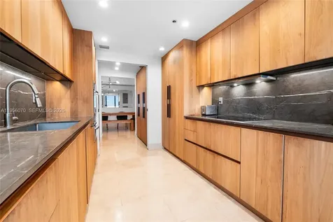 1581 Brickell Avenue Miami FL 33129