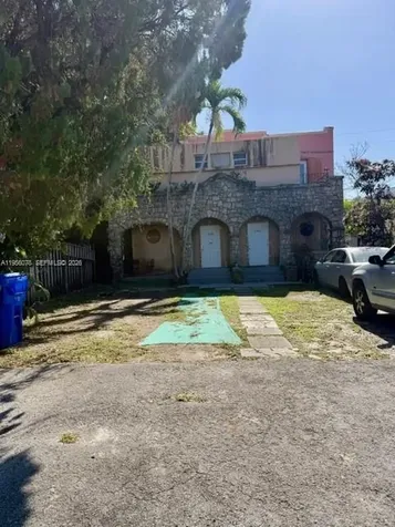 3460 SW 24th Terrace Miami FL 33145