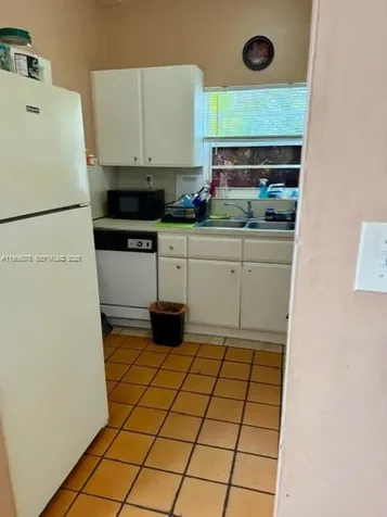 3460 SW 24th Terrace Miami FL 33145
