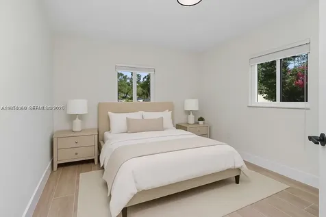 990 NE 159th Street North Miami Beach FL 33162