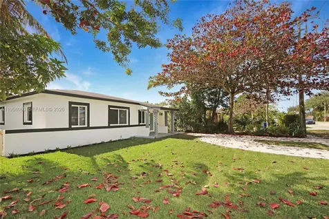 990 NE 159th Street North Miami Beach FL 33162