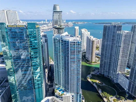 200 Biscayne Boulevard Way Miami FL 33131
