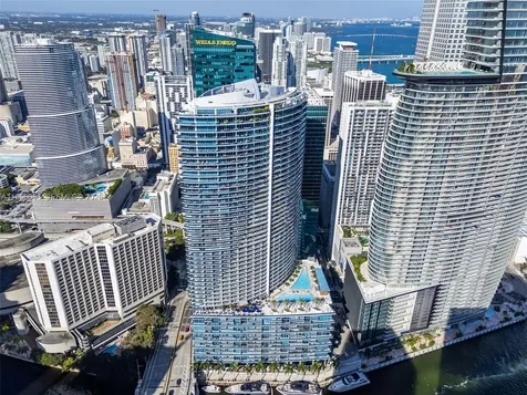 200 Biscayne Boulevard Way Miami FL 33131