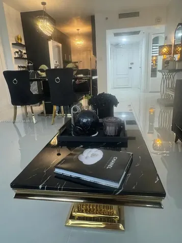 100 Lincoln Road Miami Beach FL 33139