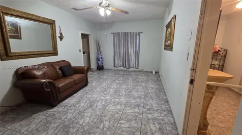2764 NW 31st Street Miami FL 33142