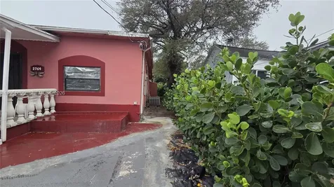 2764 NW 31st Street Miami FL 33142