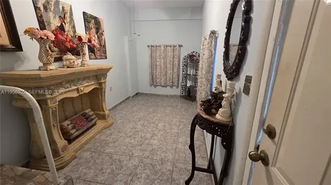2764 NW 31st Street Miami FL 33142