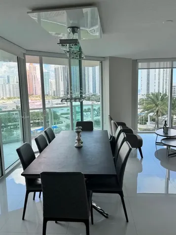 250 Sunny Isle Sunny Isles Beach FL 33160