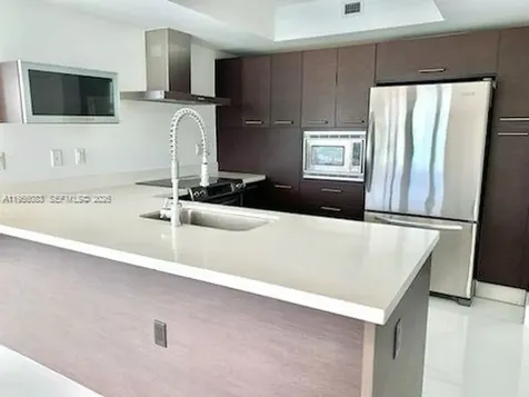 250 Sunny Isle Sunny Isles Beach FL 33160