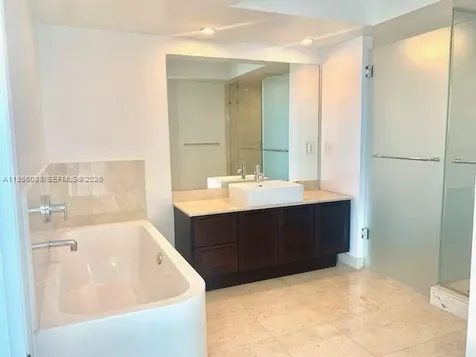 250 Sunny Isle Sunny Isles Beach FL 33160