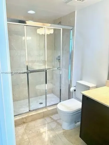 250 Sunny Isle Sunny Isles Beach FL 33160