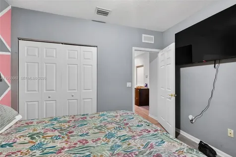 2671 SW 85th Terrace Miramar FL 33025