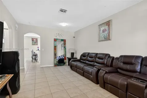 2671 SW 85th Terrace Miramar FL 33025