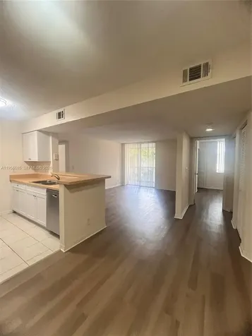 4035 W Mcnab Road Pompano Beach FL 33069