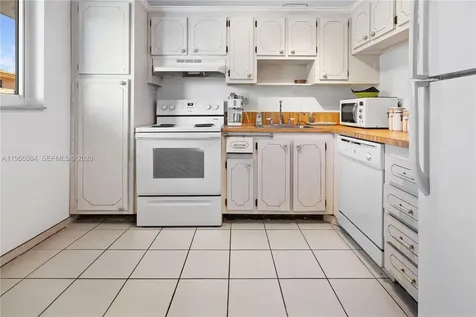 5935 Del Lago Circle Sunrise FL 33313