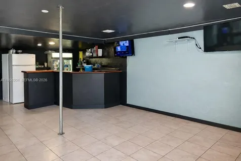 21855 S Dixie Highway Miami FL 33170