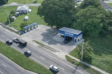 21855 S Dixie Highway Miami FL 33170