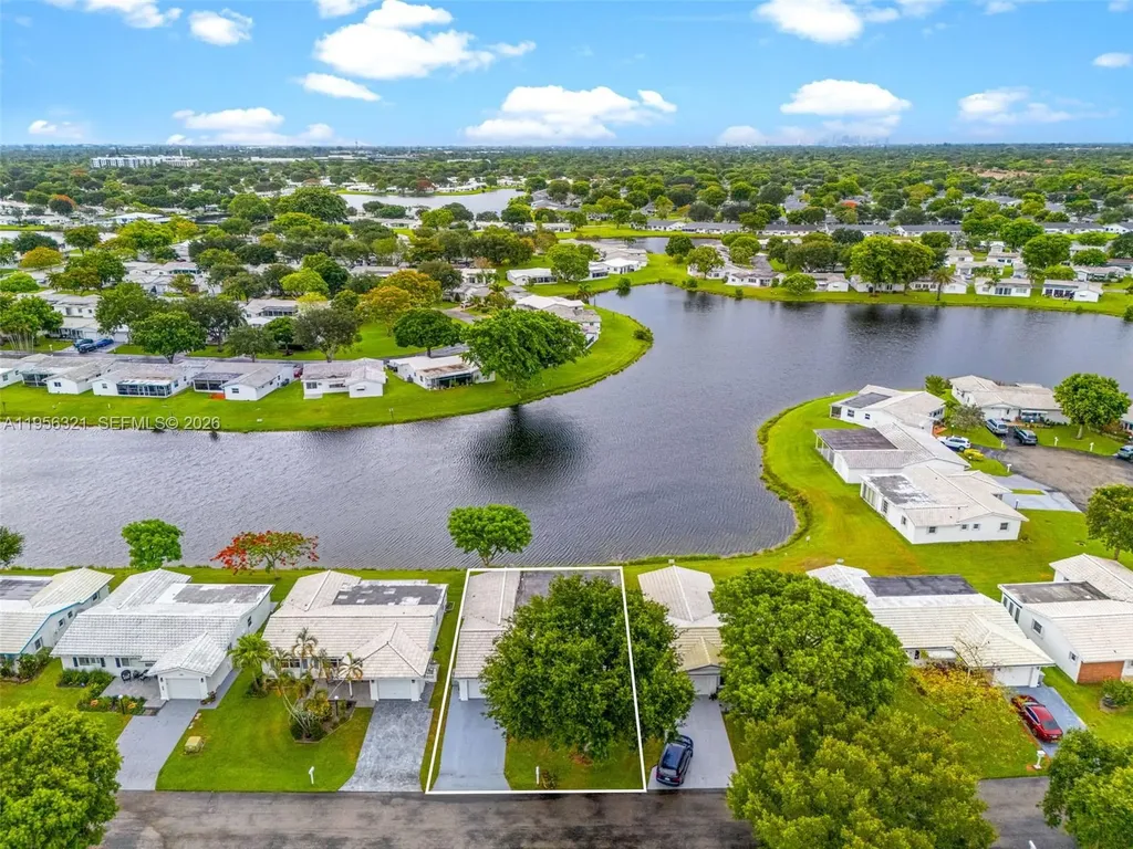 1110 NW 90th Way Plantation FL 33322