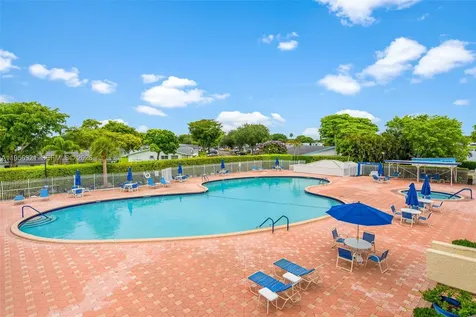 1110 NW 90th Way Plantation FL 33322