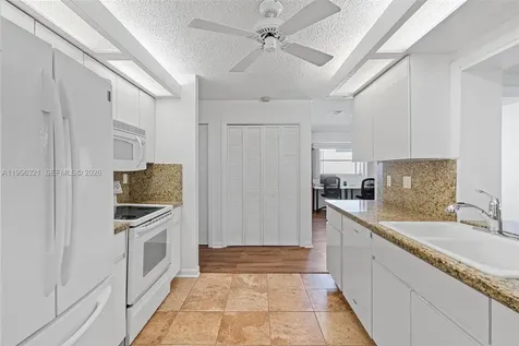 1110 NW 90th Way Plantation FL 33322