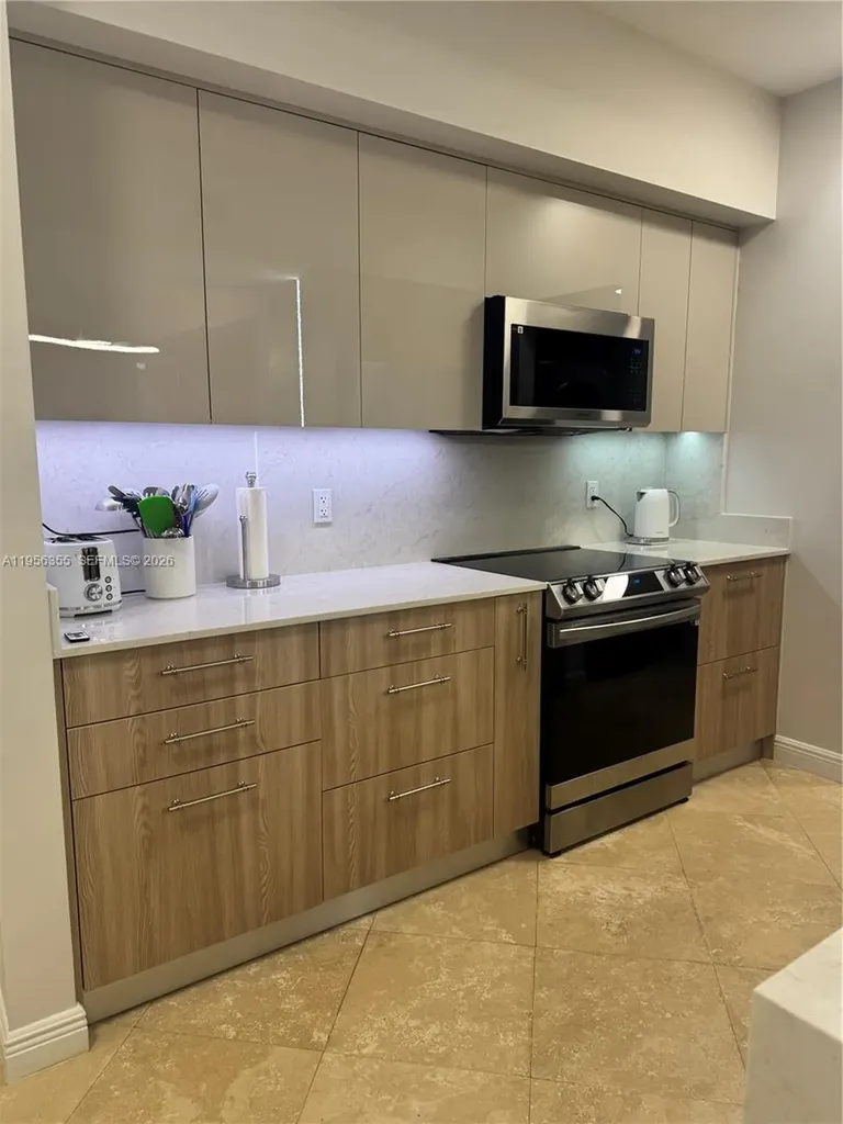 1745 E Hallandale Beach Boulevard Hallandale Beach FL 33009