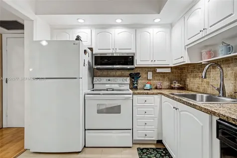 5661 SW 2nd Court Margate FL 33068