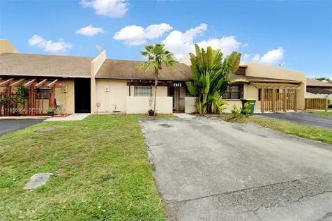 1511 Sandpiper Boulevard Homestead FL 33035