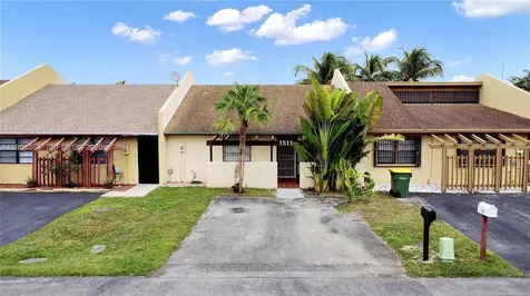 1511 Sandpiper Boulevard Homestead FL 33035