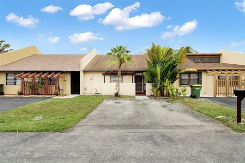 1511 Sandpiper Boulevard Homestead FL 33035