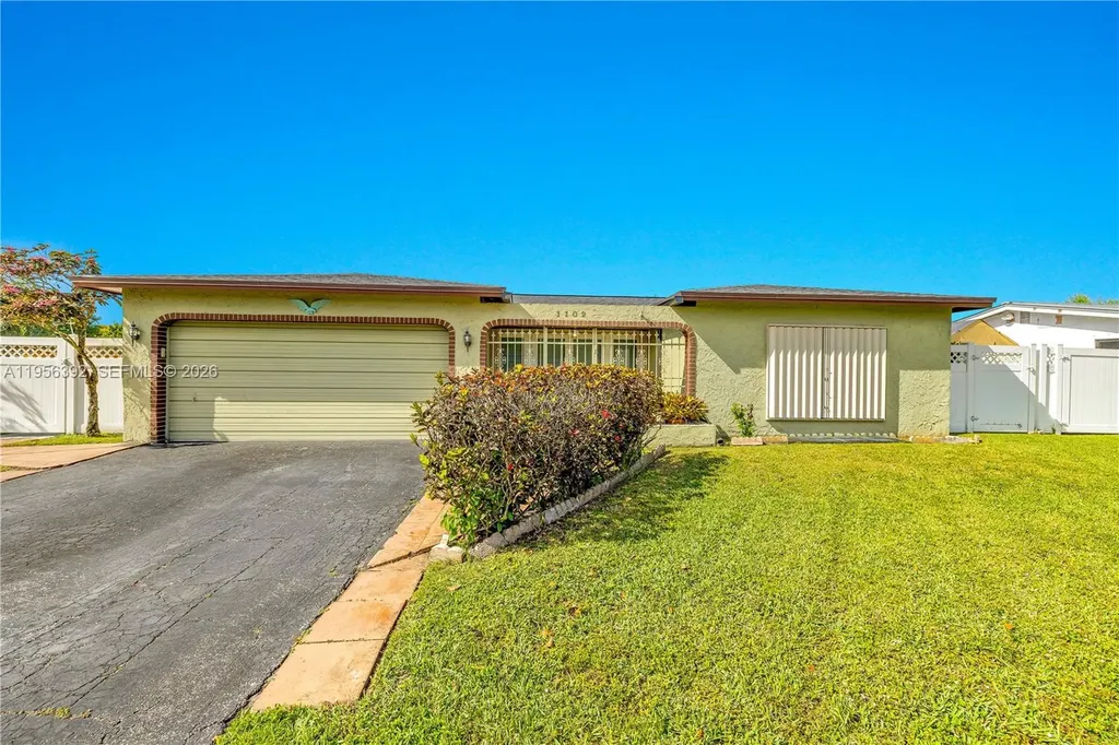 1102 NW 89th Terrace Pembroke Pines FL 33024