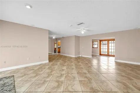 1102 NW 89th Terrace Pembroke Pines FL 33024