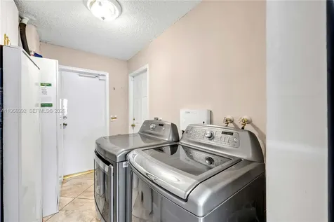 1102 NW 89th Terrace Pembroke Pines FL 33024