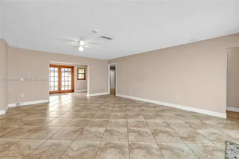 1102 NW 89th Terrace Pembroke Pines FL 33024