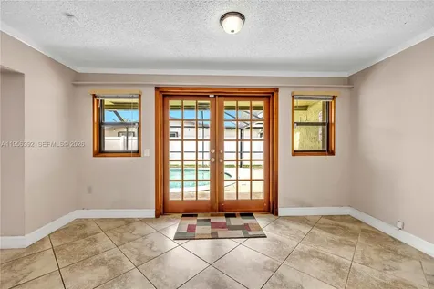1102 NW 89th Terrace Pembroke Pines FL 33024