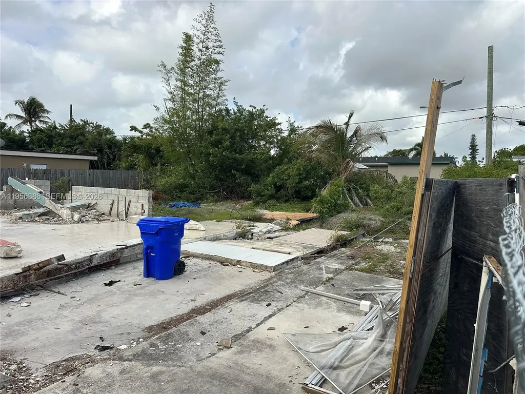 2101 SW 46th Avenue Fort Lauderdale FL 33317