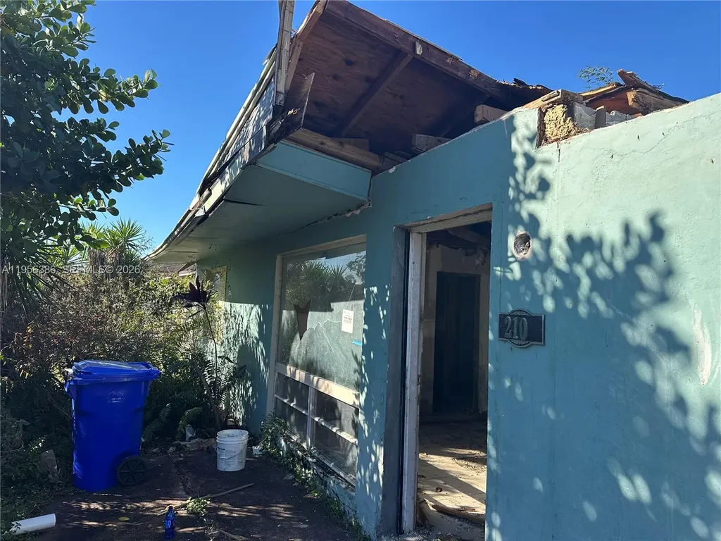 2101 SW 46th Avenue Fort Lauderdale FL 33317