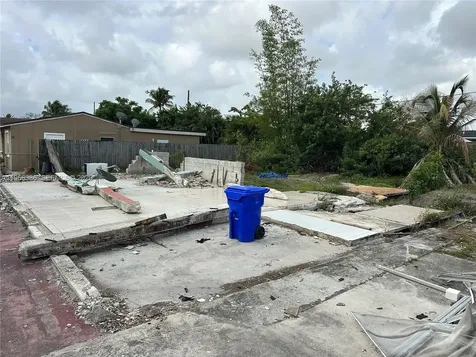 2101 SW 46th Avenue Fort Lauderdale FL 33317