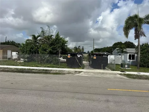 2101 SW 46th Avenue Fort Lauderdale FL 33317