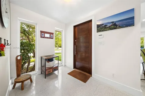 4595 N Jefferson Avenue Miami Beach FL 33140