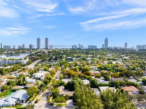 4595 N Jefferson Avenue Miami Beach FL 33140